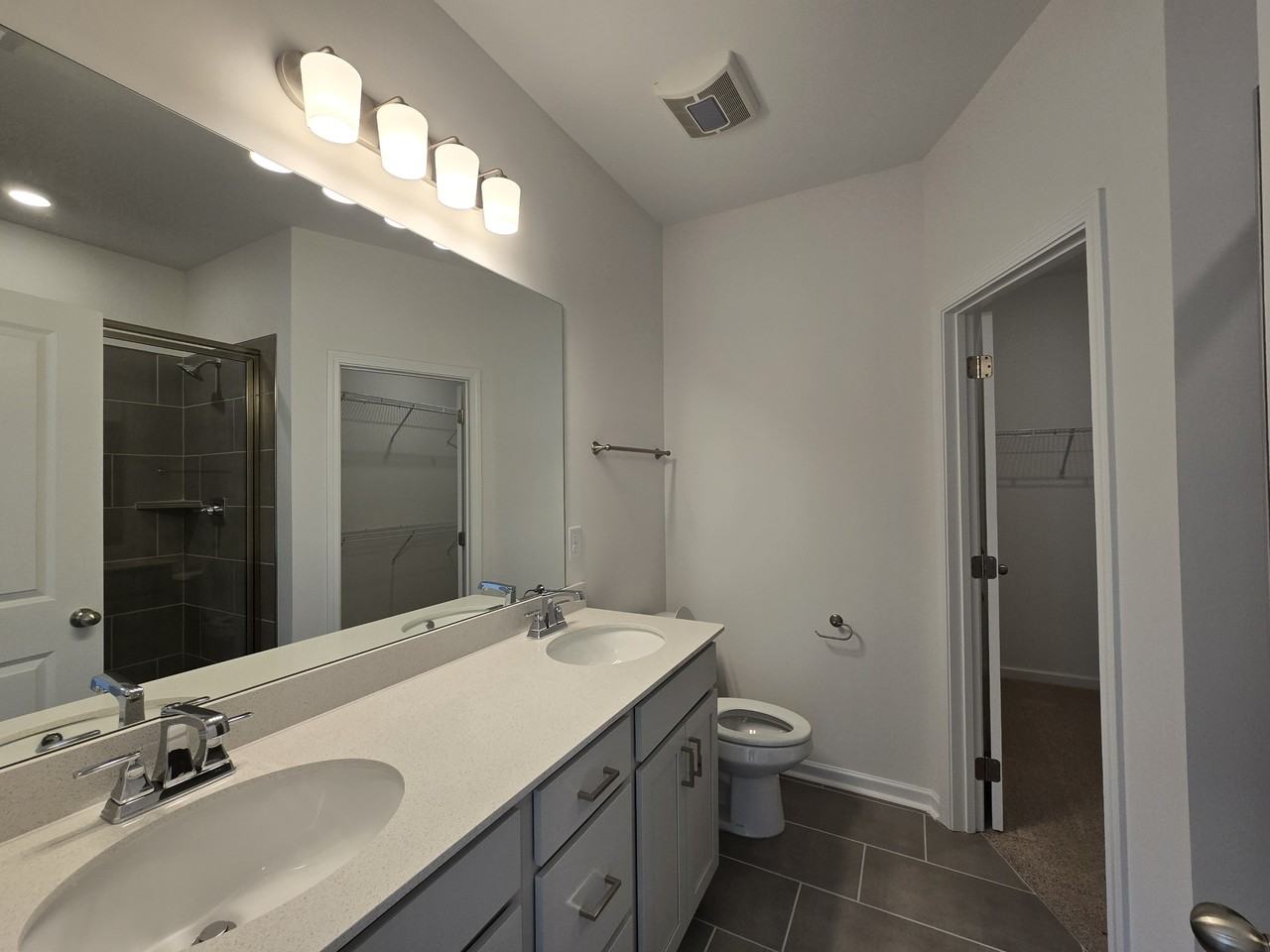 5140 Pace Park Cir #1 - Photo 4 of 11