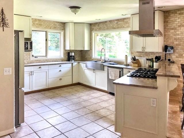 430 Wolf Dr #1 - Photo 4 of 10