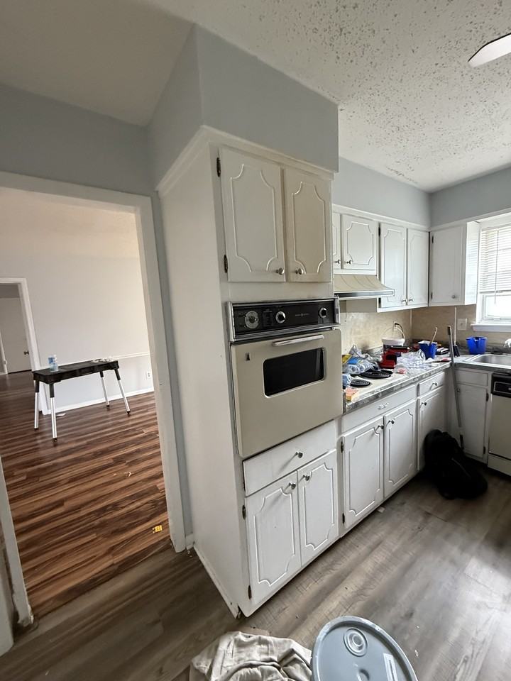 Willowbrook #C - Photo 5 of 10