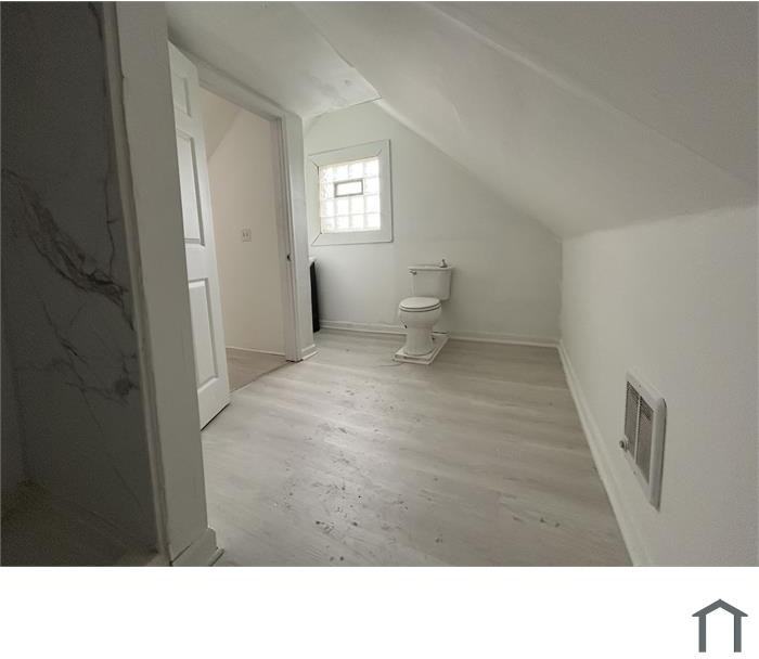 11010 Dove Ave #UP - Photo 4 of 6