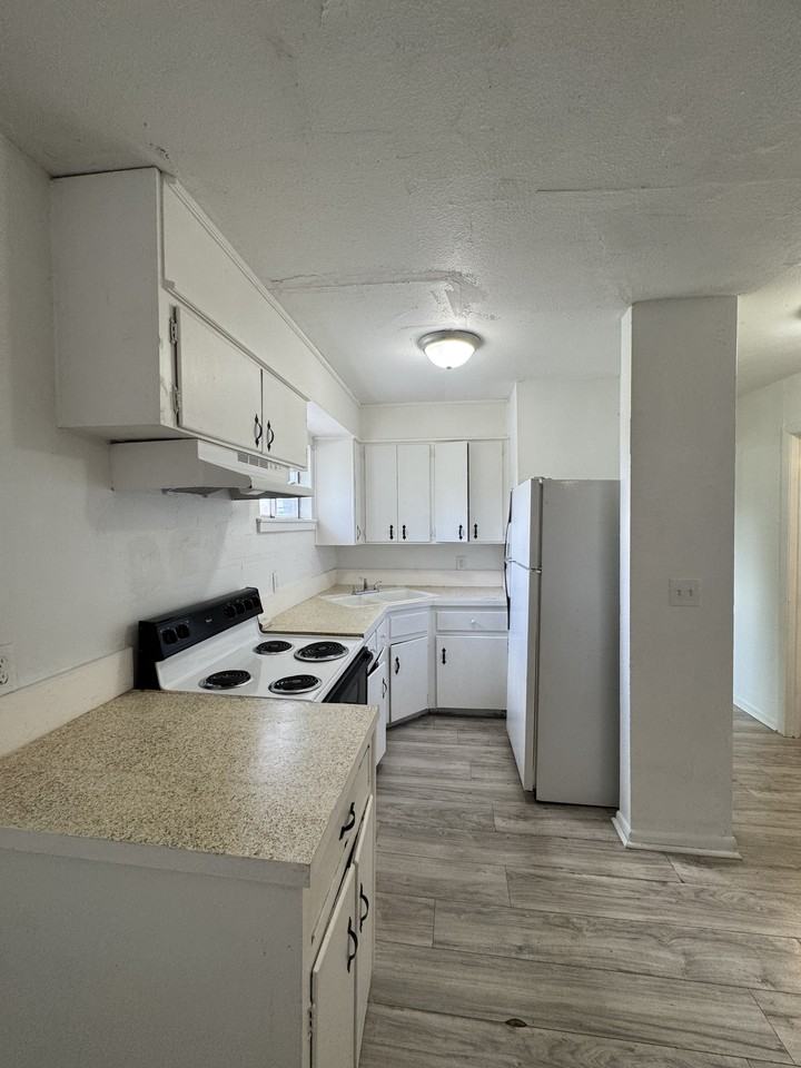 414 414 East Dunn AvenueUnit 3 #3 - Photo 3 of 7