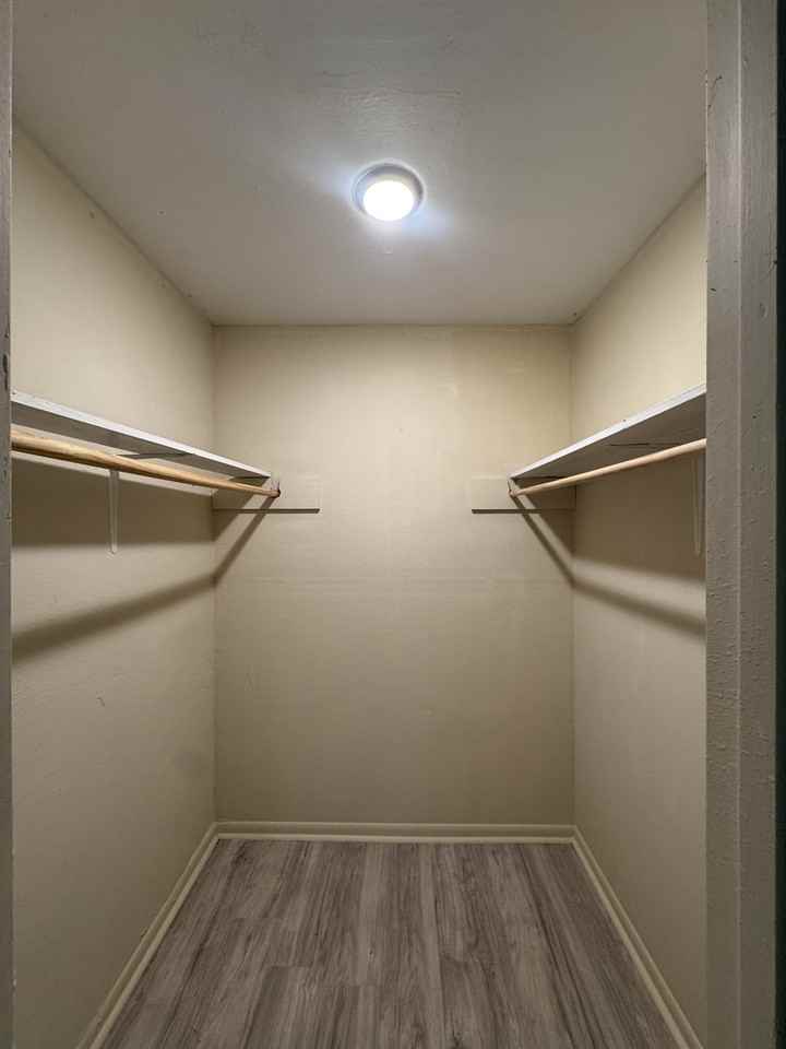 414 414 East Dunn AvenueUnit 4 #4 - Photo 7 of 7