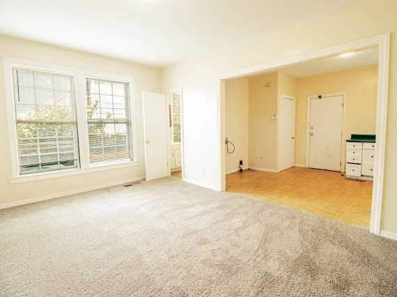 2711 Avenue E #1 - Photo 6 of 12