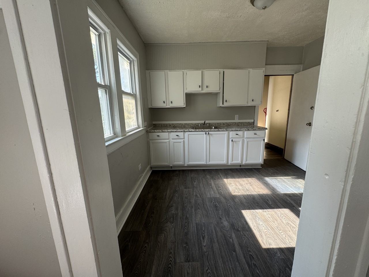 9013 9013/15 Yale Avenue - 1 #1 - Photo 4 of 7