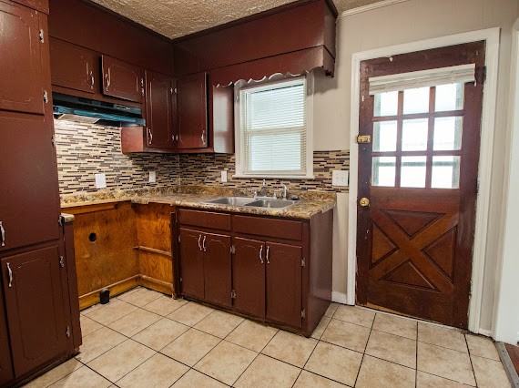 1314 22nd Ave N #1 - Photo 4 of 10