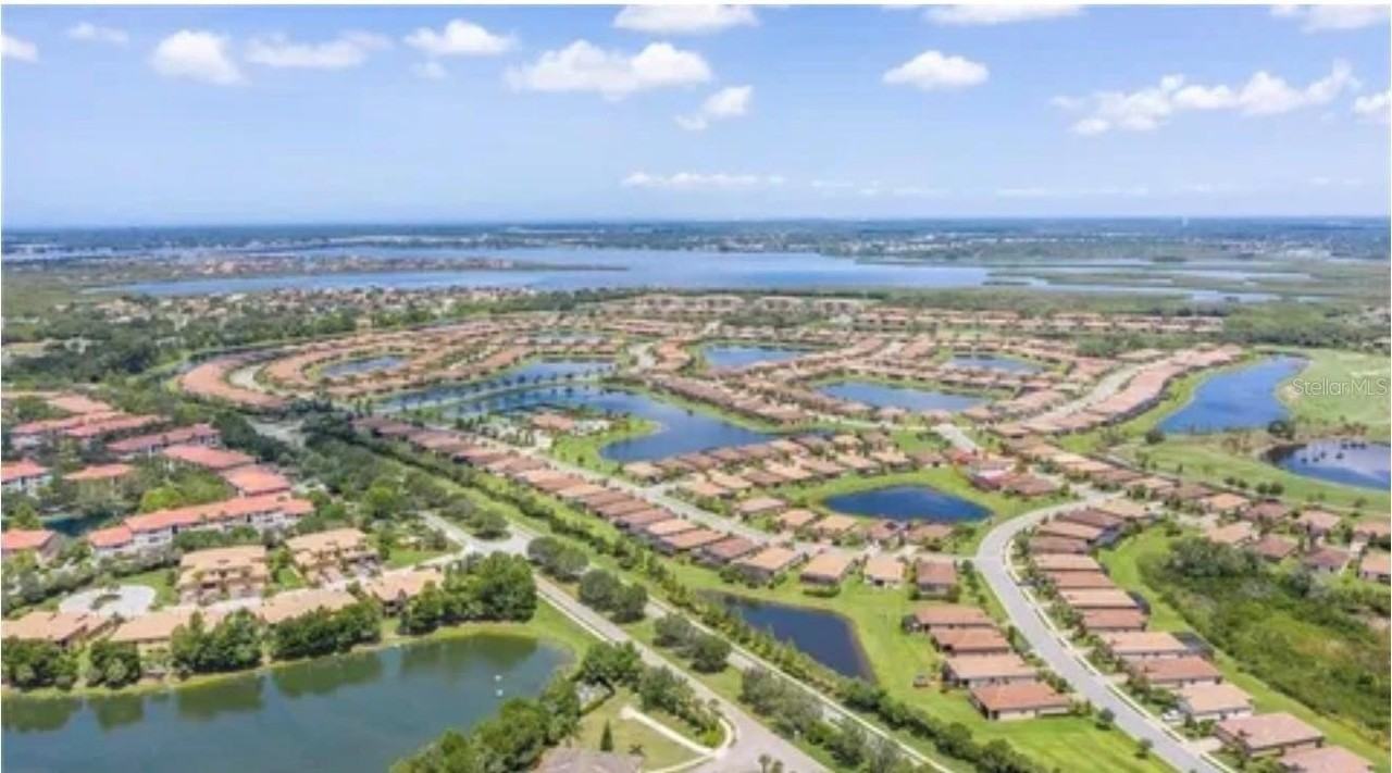 6914 Quiet Creek Dr - Photo 3 of 31