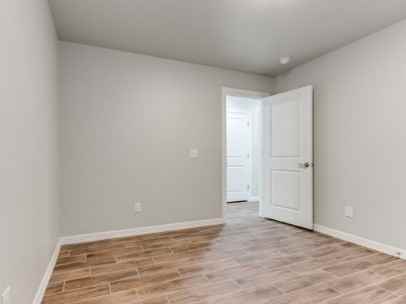 12913 Willow Villas Dr #B - Photo 2 of 9