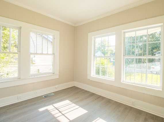 612 26th St Sw #1 - Photo 2 of 7