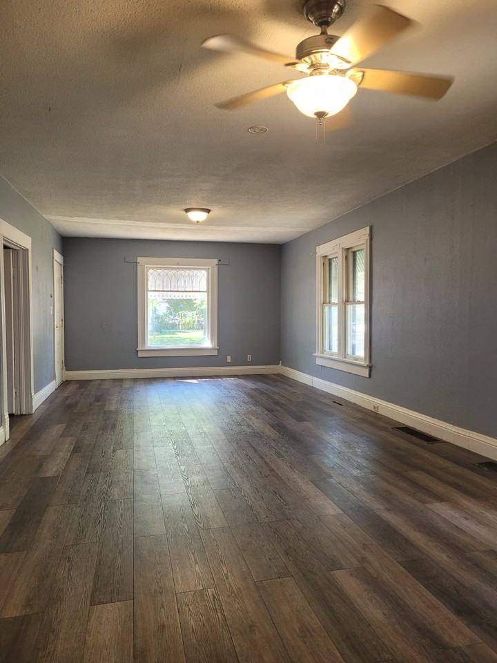 1124 West Koenig Street #1 - Photo 7 of 7