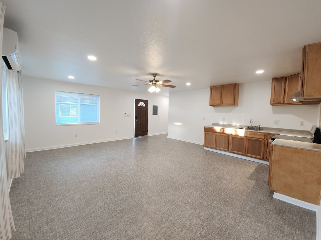 Aloha Ct #1 - Photo 2 of 11