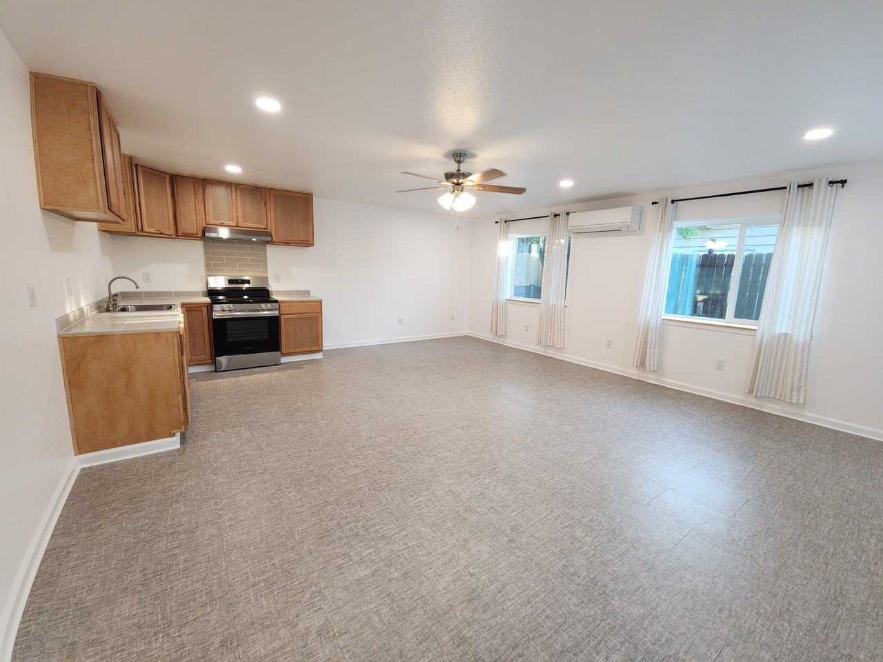 Aloha Ct #1 - Photo 3 of 11