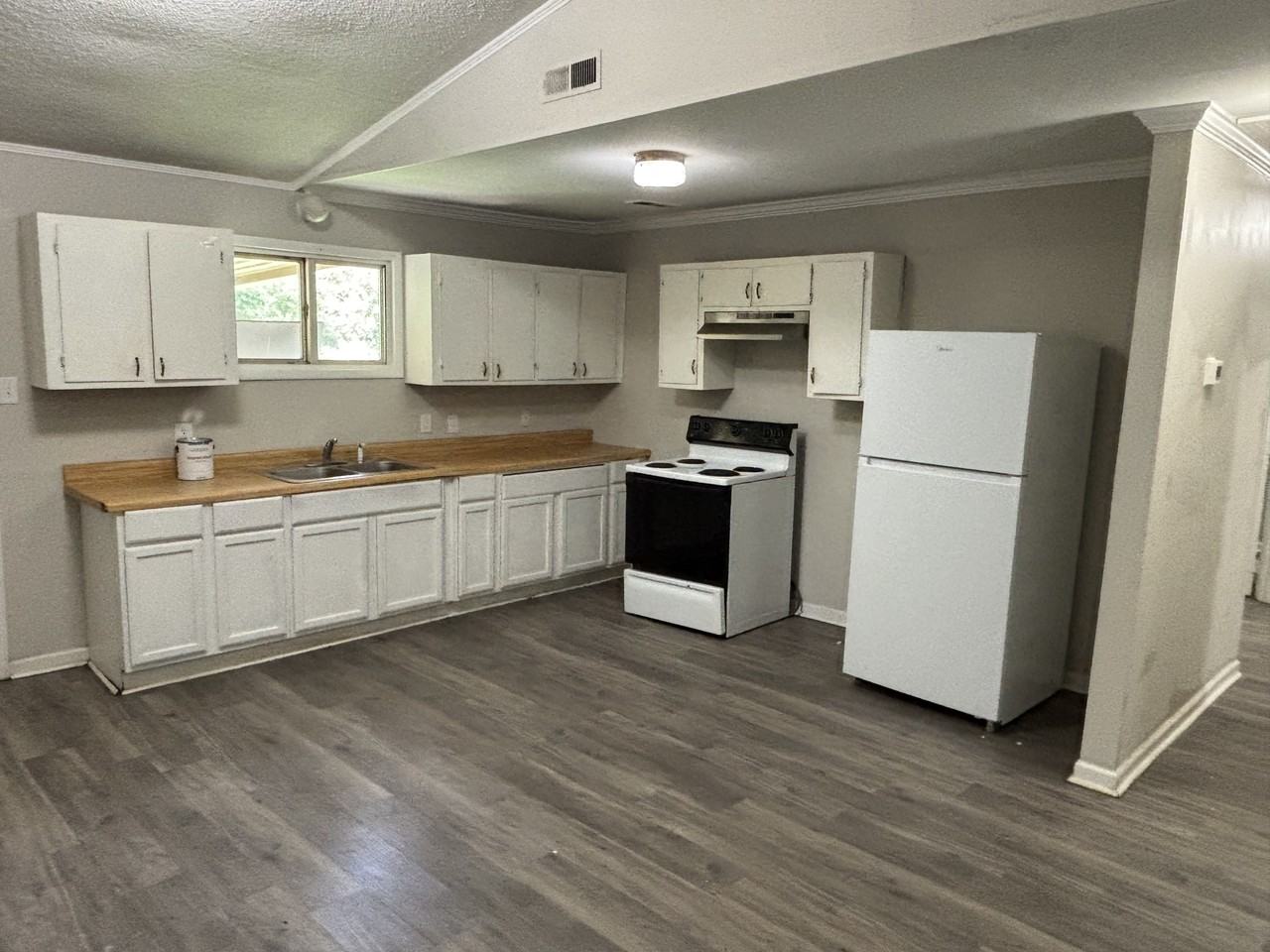 616 Simpson Street #1 - Photo 4 of 10