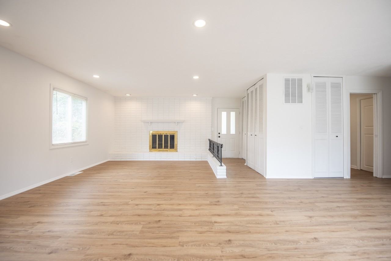 512 Sprague Road #1 - Photo 3 of 30