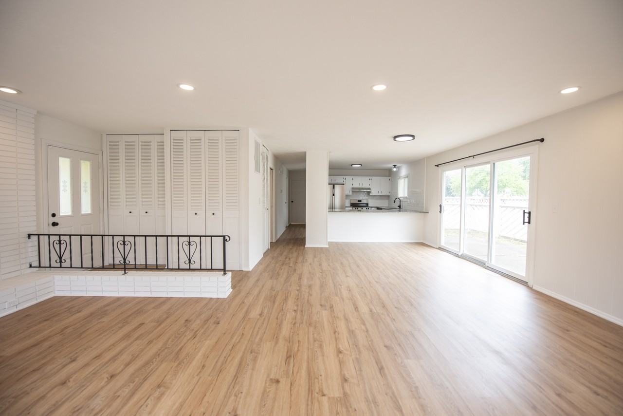 512 Sprague Road #1 - Photo 5 of 30