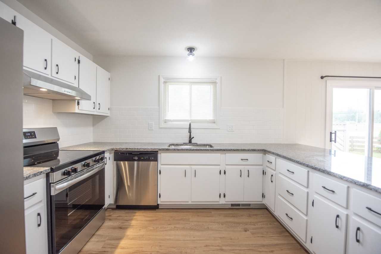 512 Sprague Road #1 - Photo 6 of 30