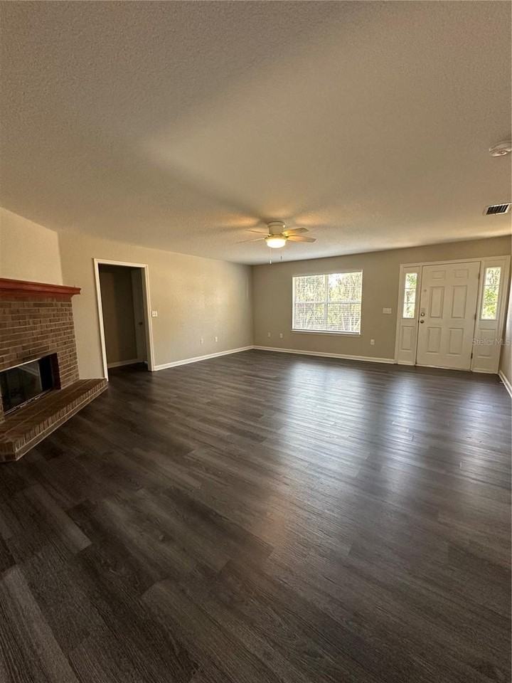 17236 3rd St - Photo 3 of 29