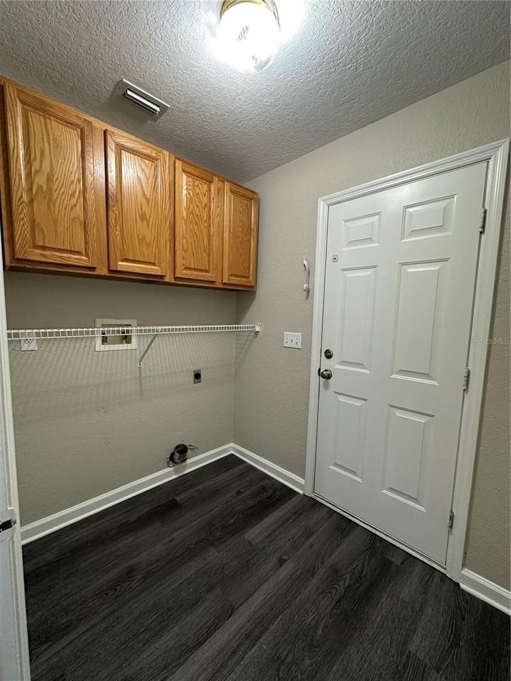 17236 3rd St - Photo 7 of 29