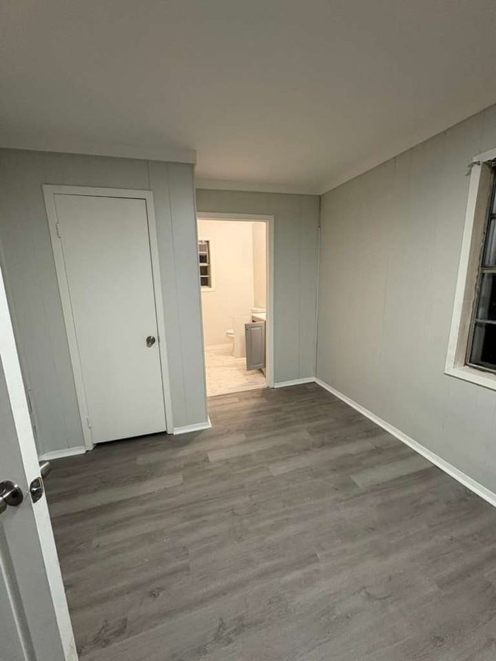 309 3rd Street #1 - Photo 2 of 16