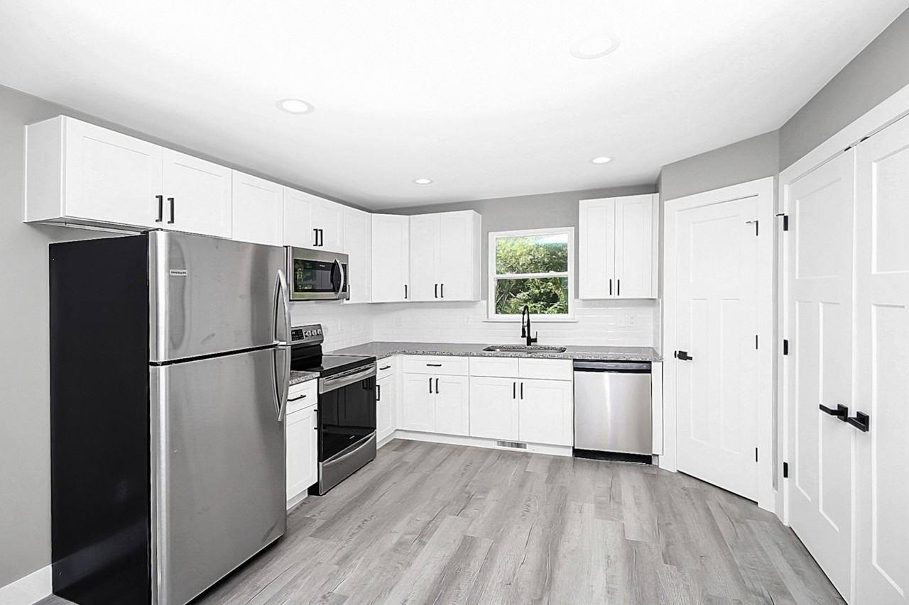 429 N Flint St #429 - Photo 2 of 18