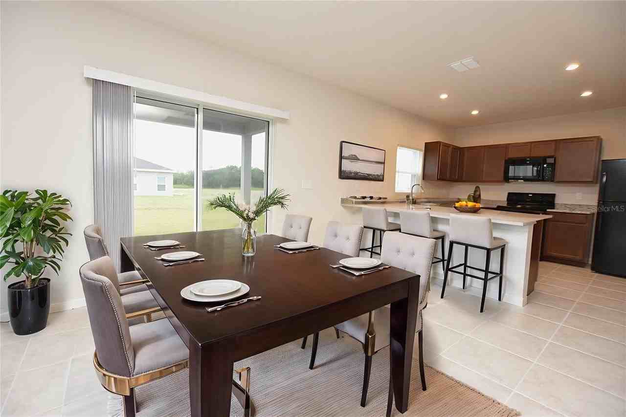 622 Manchester Path - Photo 7 of 46