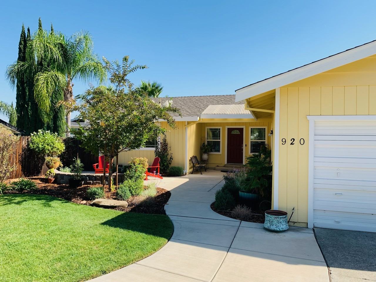 920 Linwood Street #1