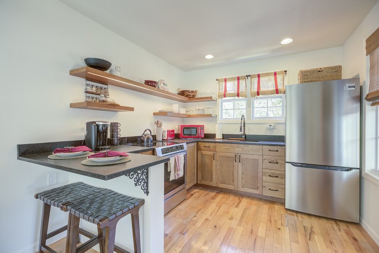 107 5th Street - Photo 4 of 16