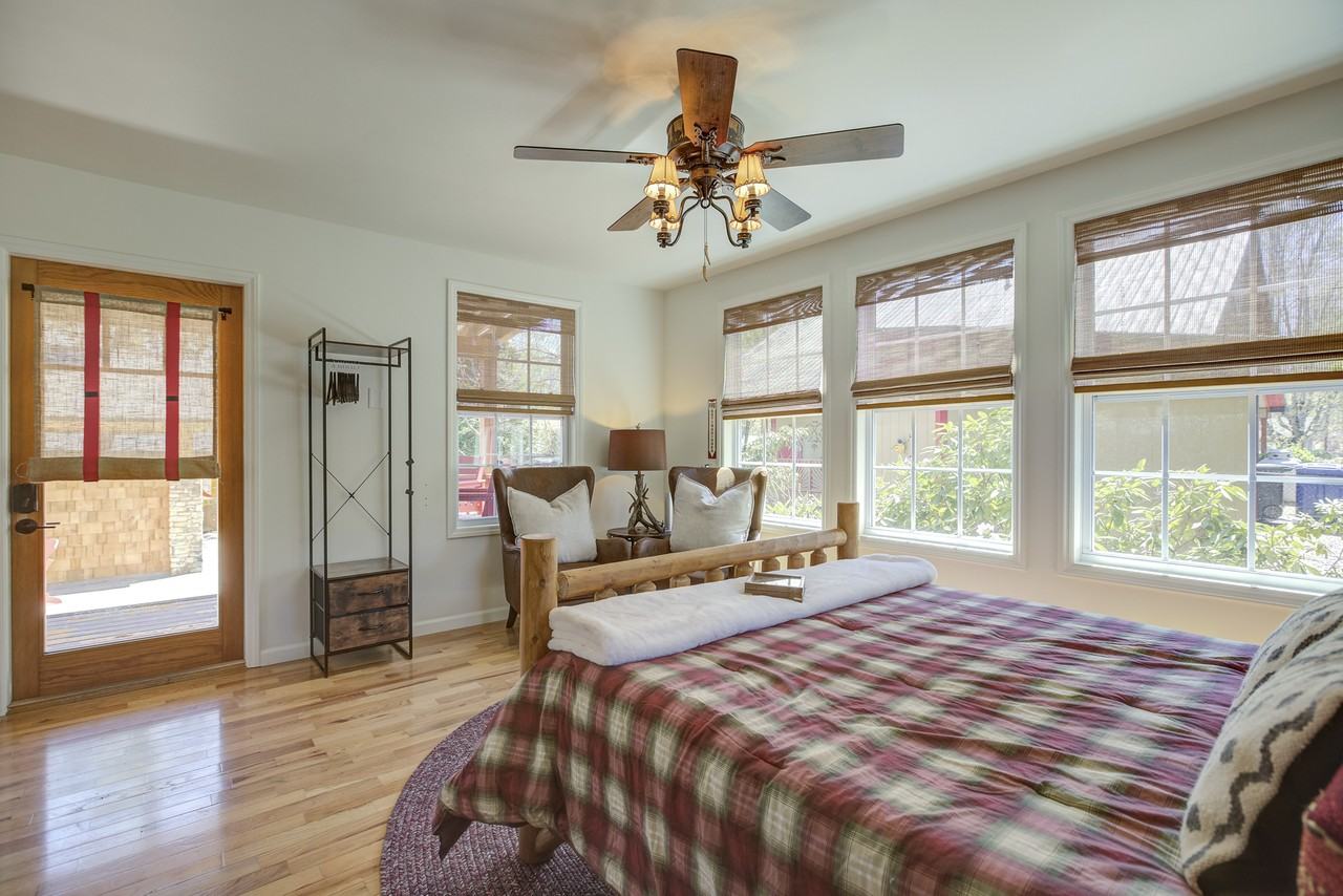 107 5th Street - Photo 6 of 16