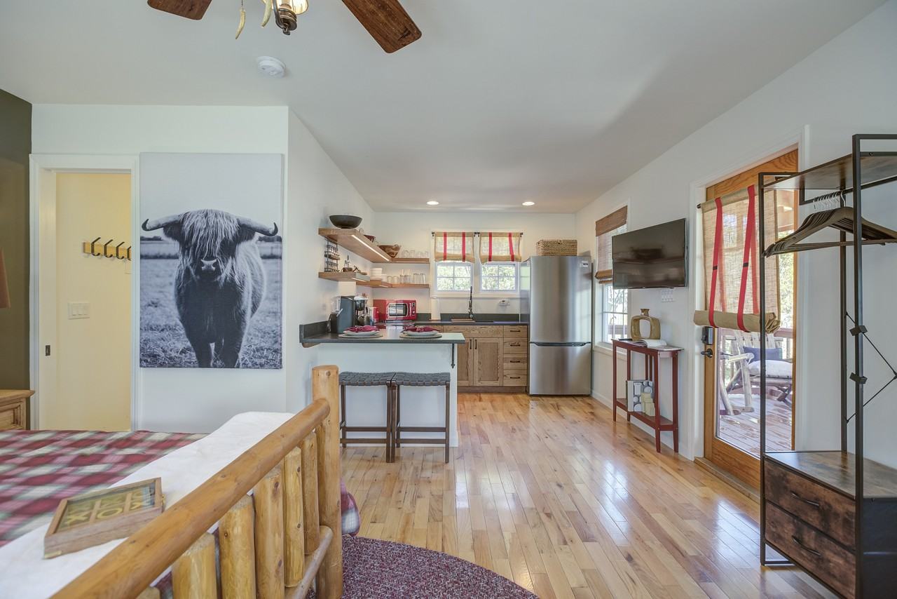 107 5th Street - Photo 7 of 16