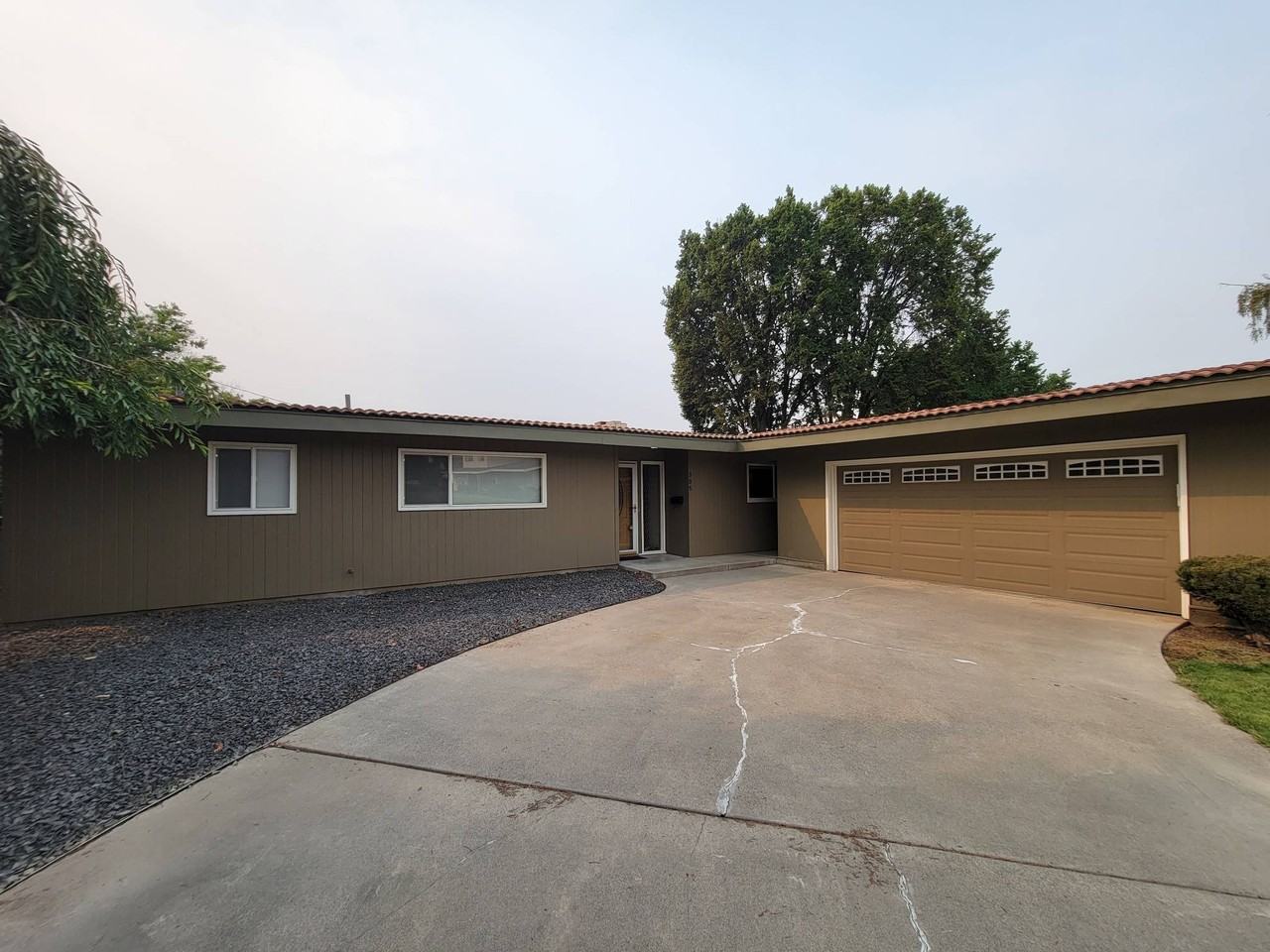 305 N Quincy Pl #1 - Photo 5 of 36