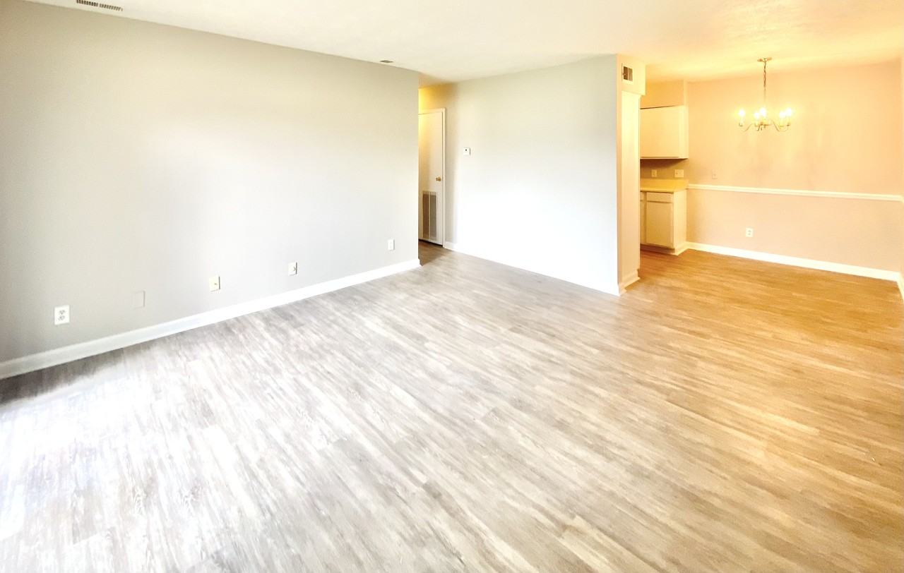 112 Menlo Drive #1 - Photo 5 of 10