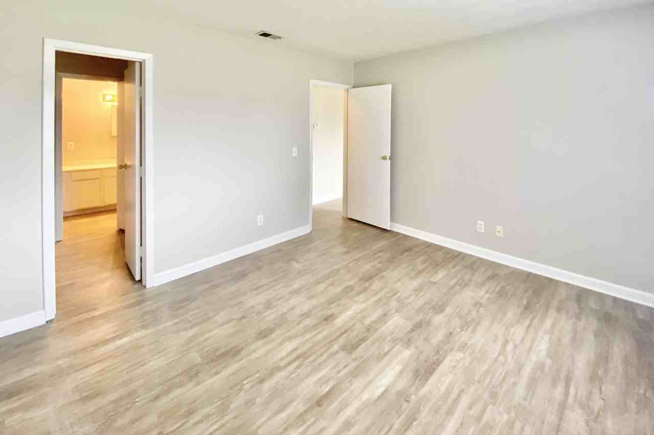 112 Menlo Dr #1 - Photo 7 of 9