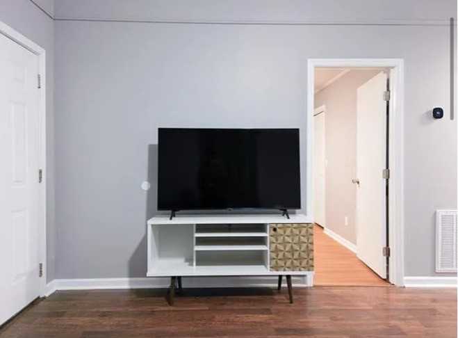 356 Kingview Drive #A - Photo 3 of 11