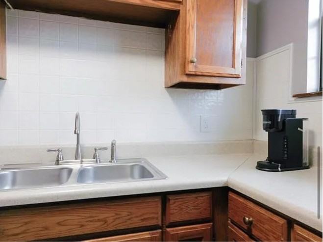 356 Kingview Drive #A - Photo 6 of 11