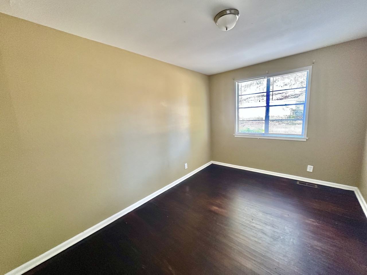 1136 Broad St #1 - Photo 2 of 9