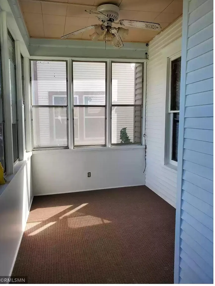 621 Morgan Ave N #1 - Photo 4 of 9