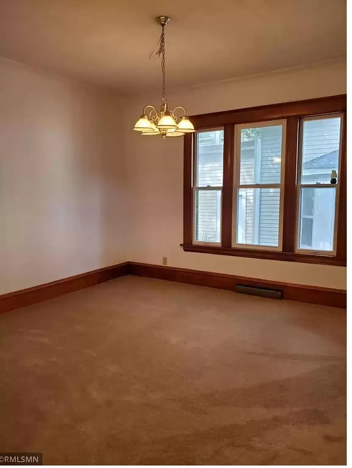 621 Morgan Ave N #1 - Photo 5 of 9