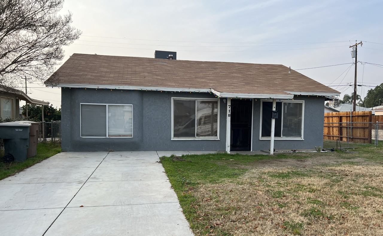 718 Charlana Drive #1