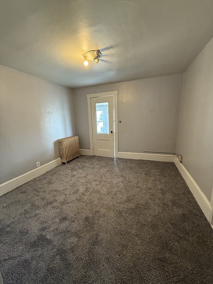 69 Willard St #3 - Photo 2 of 3