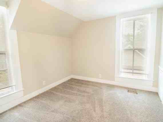 1300 Gulfport St #1 - Photo 6 of 11