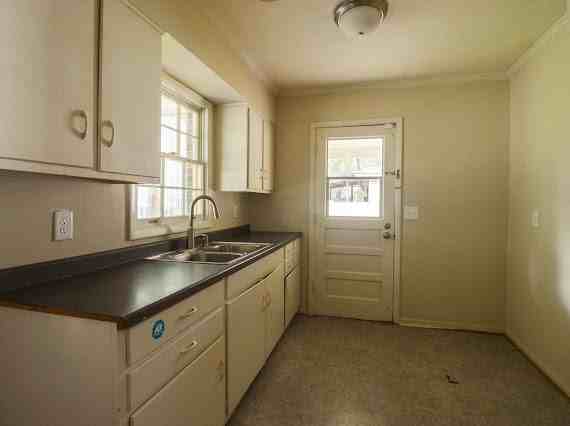 2822 Brooklane Drive #1 - Photo 3 of 8