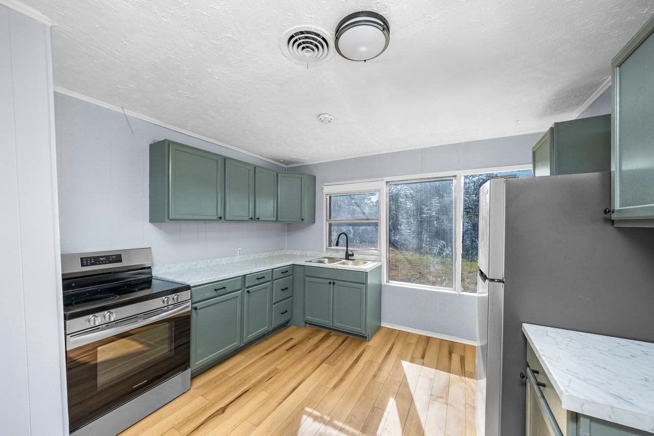 2814 Nw 34th St #1 - Photo 4 of 24