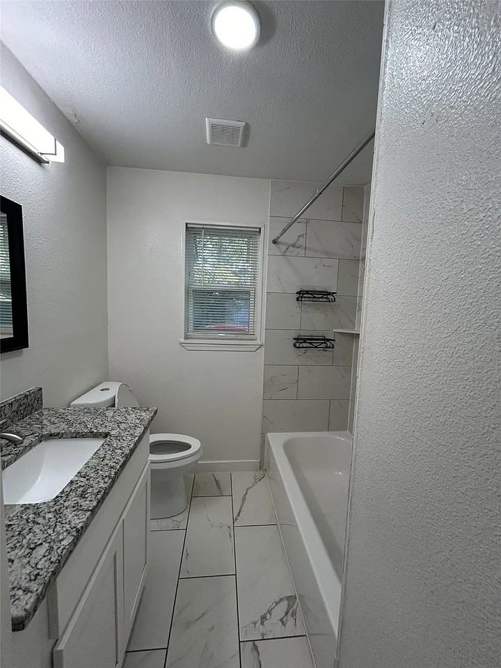 1304 Stone Drive #1 - Photo 4 of 5