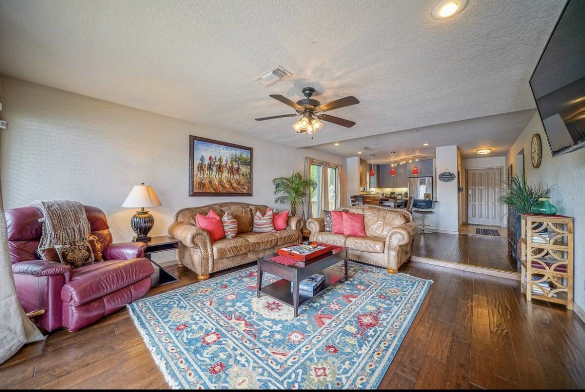 203 Stearns Point #B1 - Photo 4 of 39