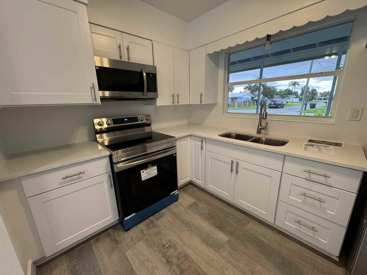 116 Myakka Drive #1 - Photo 2 of 21