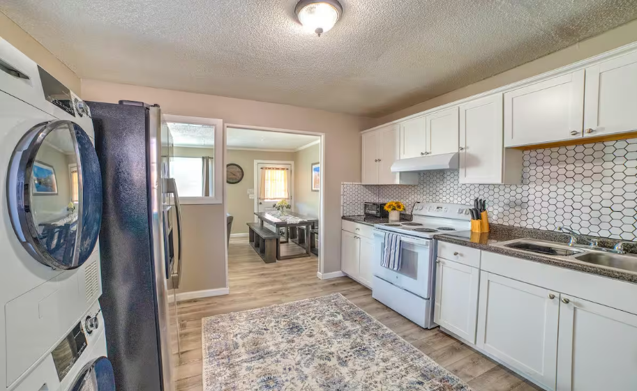 2417 Glenrose Avenue #A - Photo 7 of 23