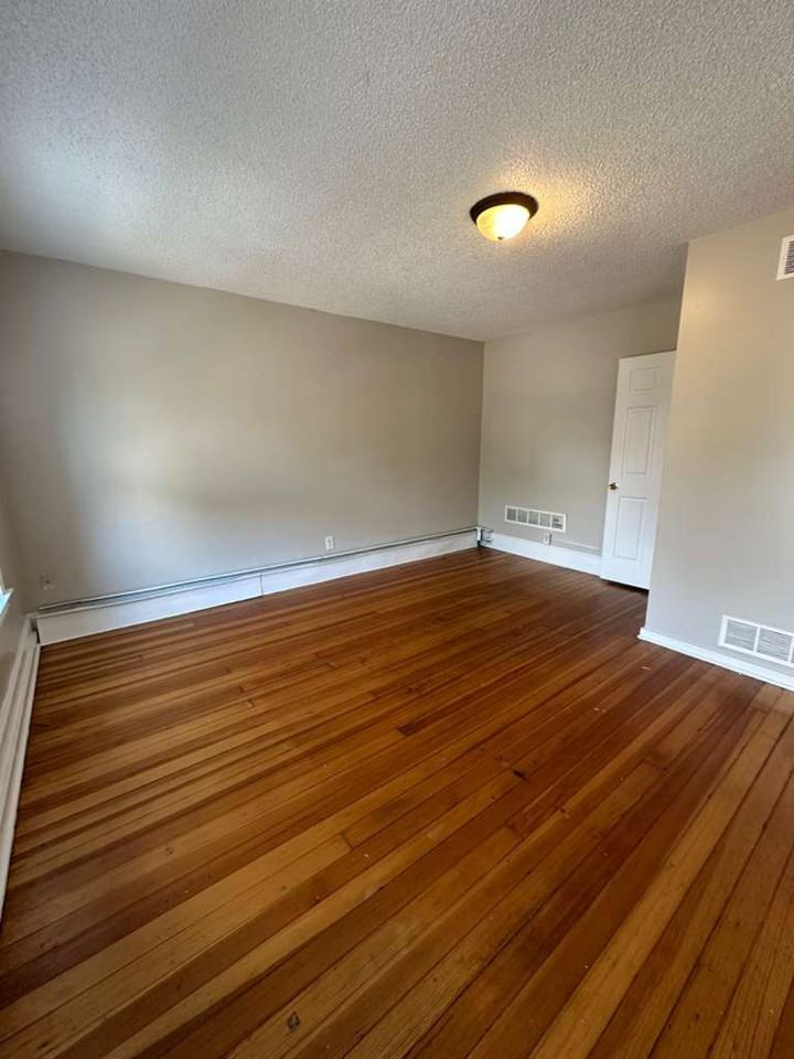 505 North Grotto Street #2 - Photo 3 of 10