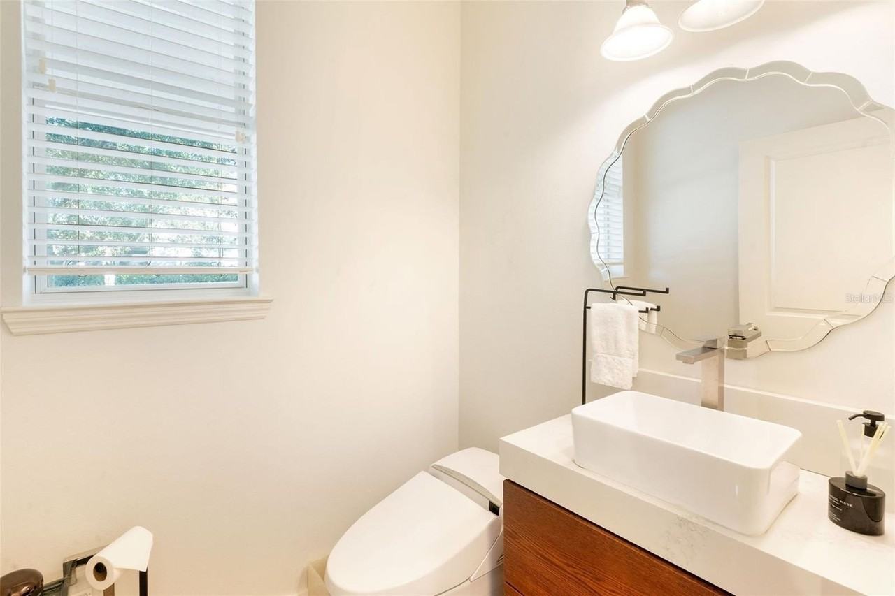 11949 Verrazano Dr - Photo 3 of 49