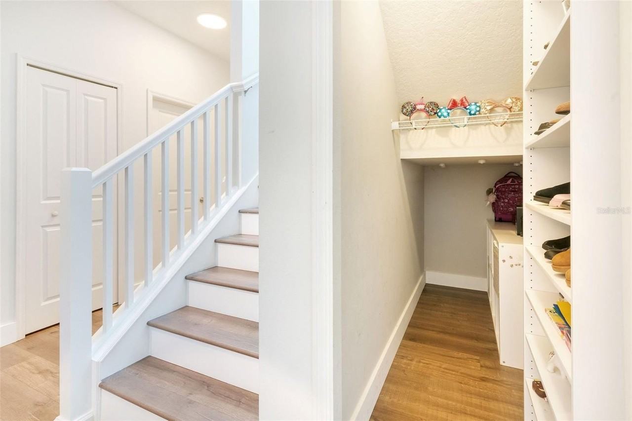 11949 Verrazano Dr - Photo 4 of 49