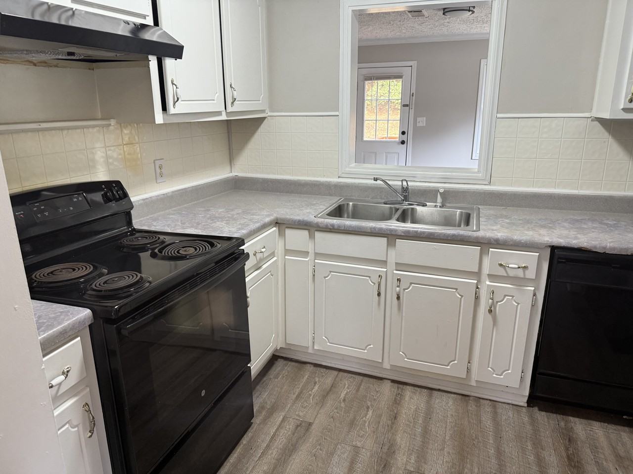 83 Armstead Drive #1 - Photo 5 of 17