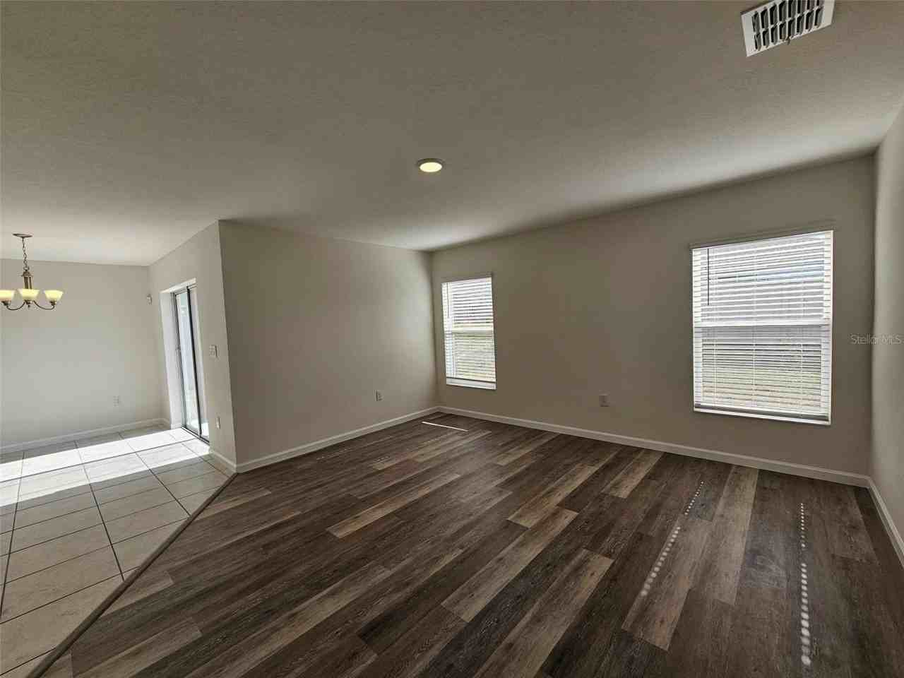 3715 Eisel Way - Photo 5 of 26